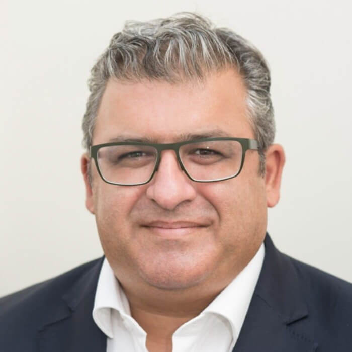 Dr. Asif Qasim